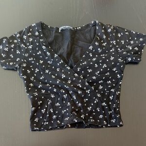 Brandy Melville Shirt Womens One Size Small Black Print V Neck